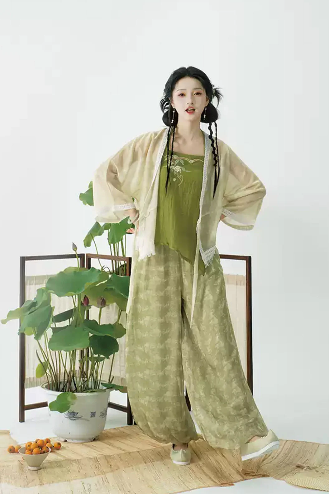 Modern Hanfu  3 Colors and Lantern Pants for Daily Commuting