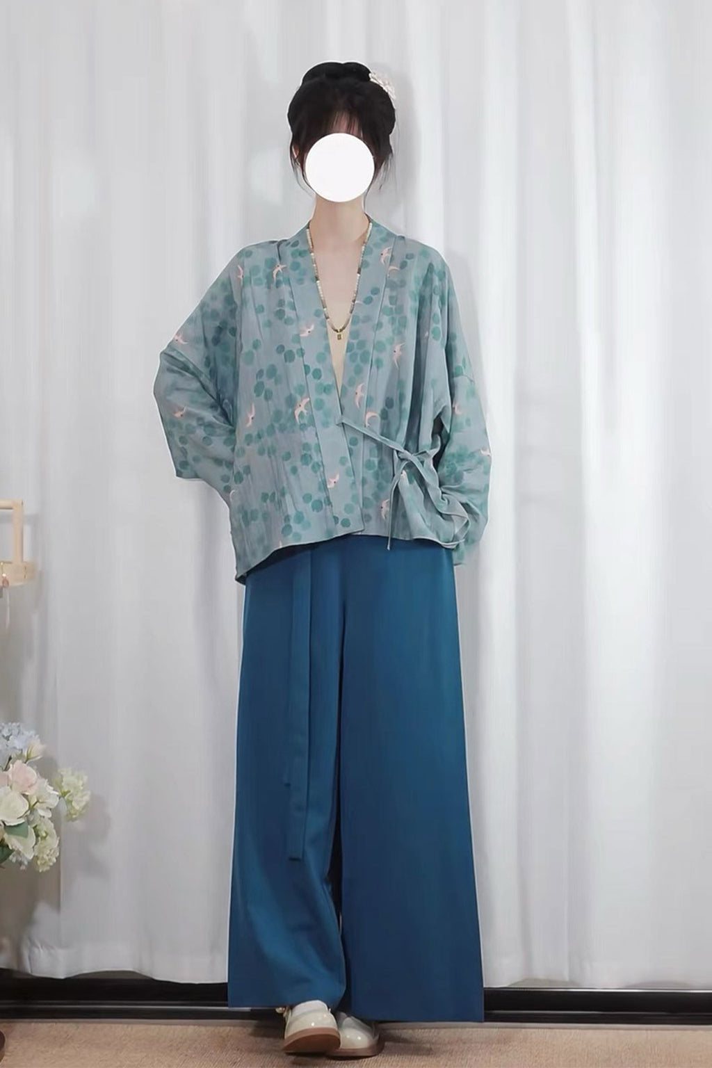 Modern Hanfu Blue with 3-Piece Set and Wide-Legged Pants