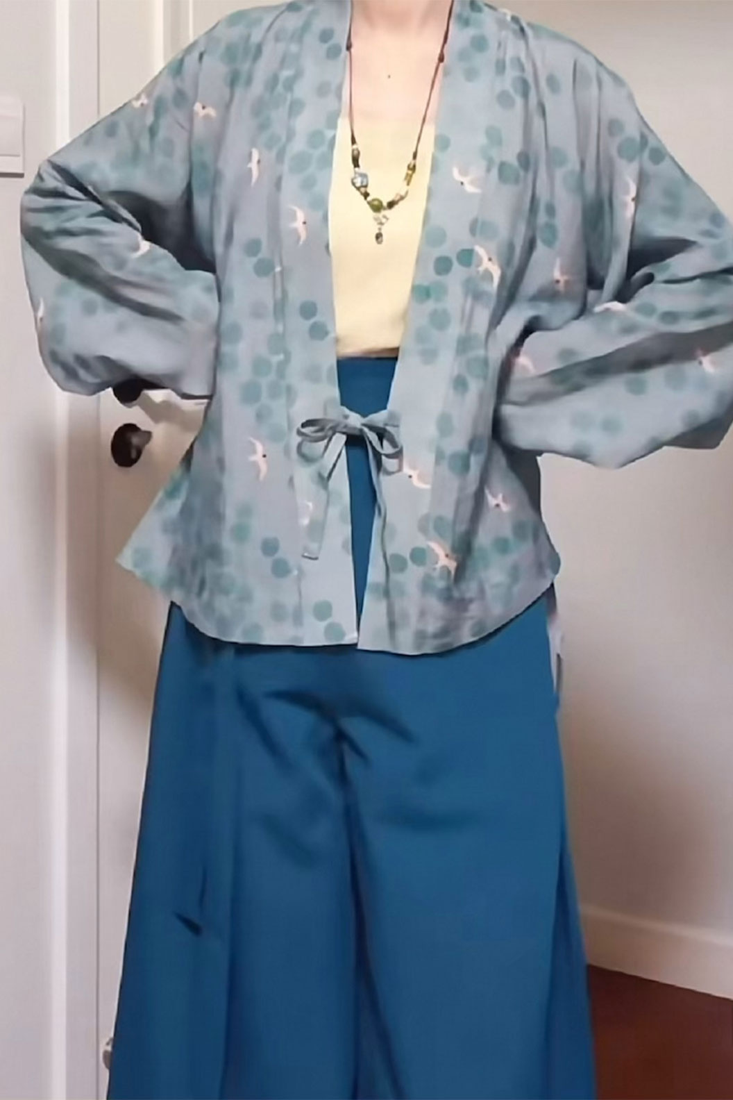 Modern Hanfu Blue with 3-Piece Set and Wide-Legged Pants