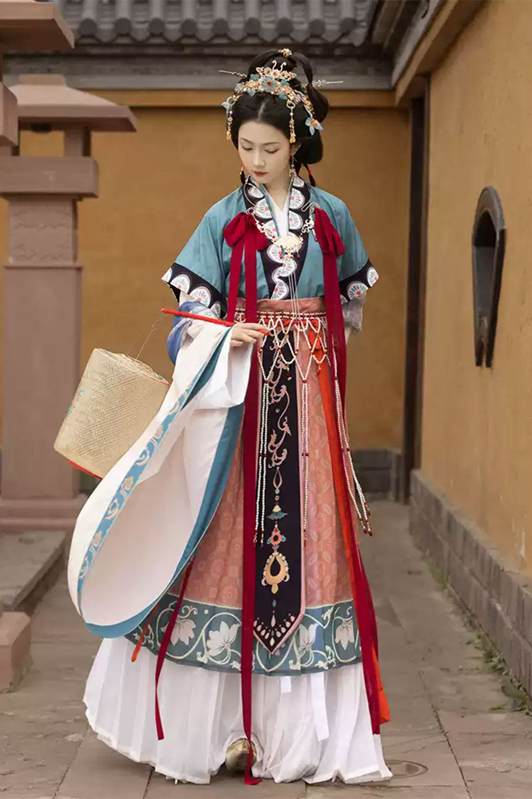 Modern Hanfu Green 6-Piece Set with Chinese Style and Luo Shen Theme