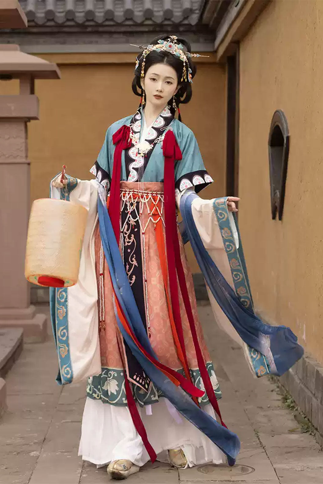 Modern Hanfu Green 6-Piece Set with Chinese Style and Luo Shen Theme