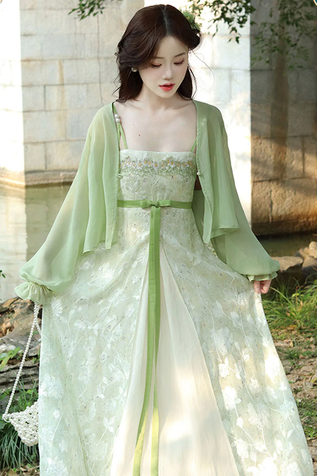 Modern Hanfu in White and Green with Chinese Style